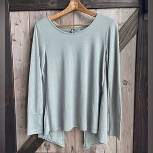 RBX Live Life Active green open slit back long sleeve. Size Large